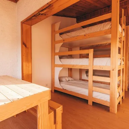 بيت شباب Gaia Beach House